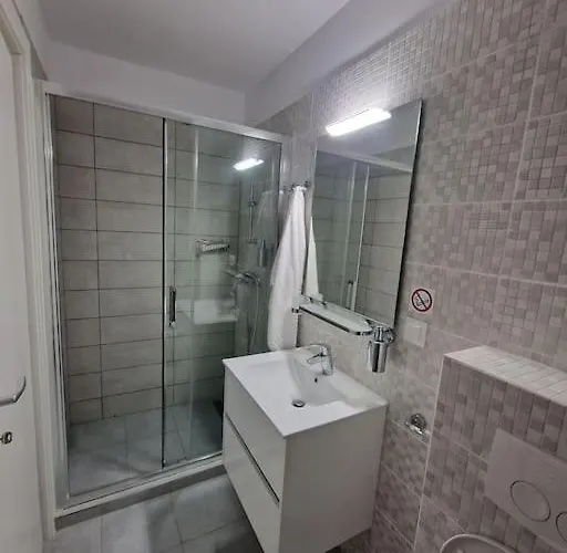 Delmar A2-52 ママイア